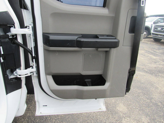 Used 2022 Ford F550 2WD SuperCab Super Duty image 28