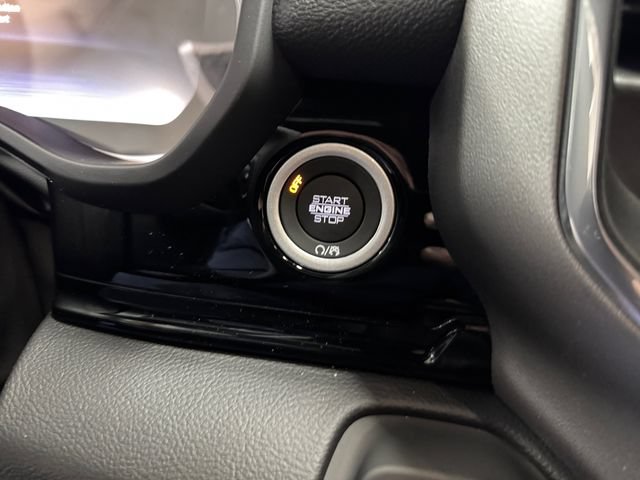 New 2026 RAM 1500 Laramie AWD/4WD image 24