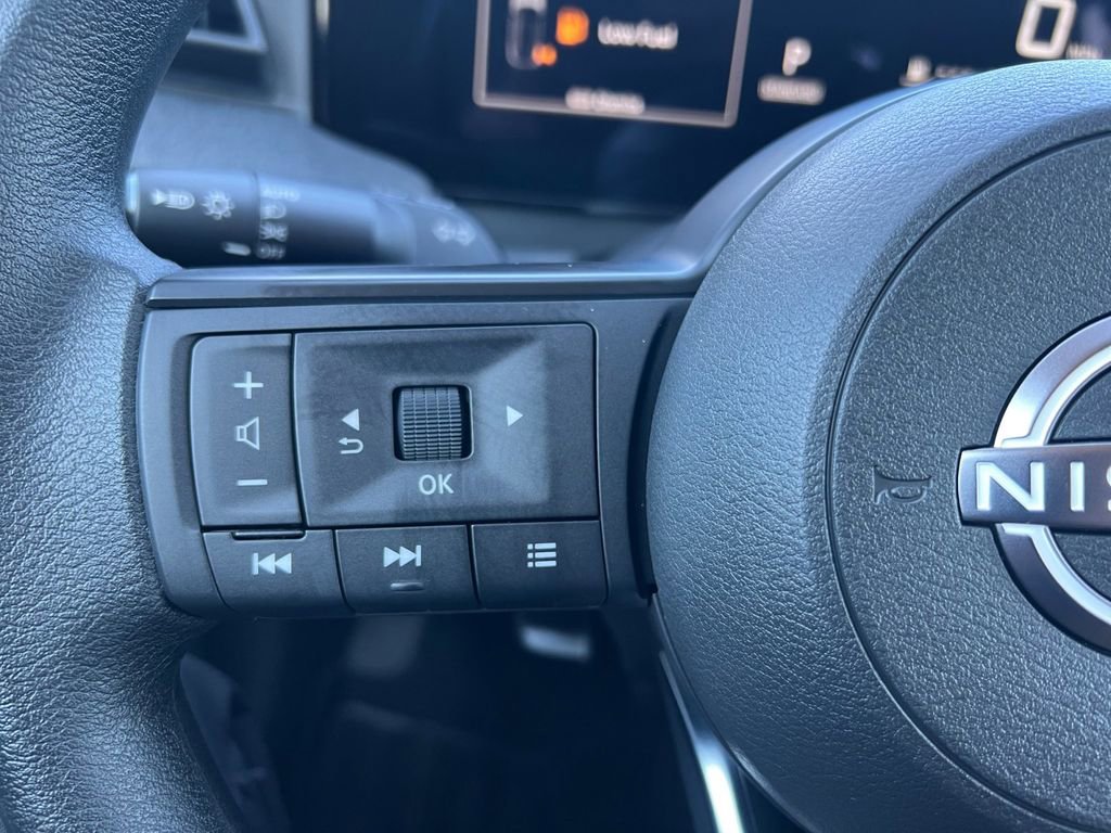 New 2026 Nissan Kicks SV w/ Illumination Package image 10