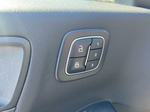 Certified 2023 Ford Escape Platinum w/ Premium Technology Package image 8