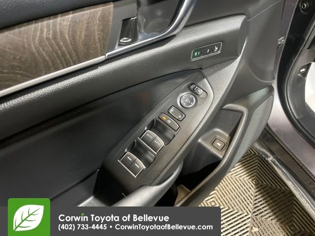 Used 2022 Honda Accord Touring image 9