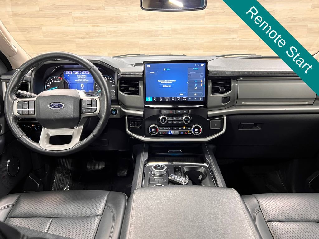 Used 2024 Ford Expedition XLT image 2