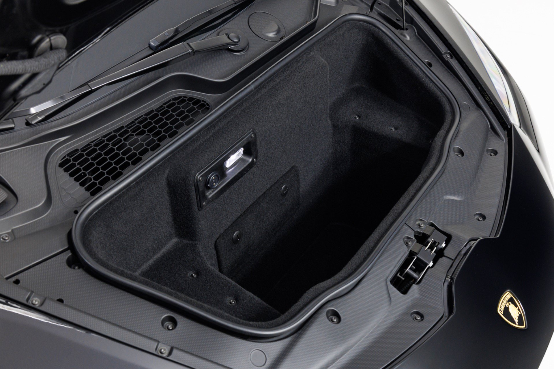 Used 2021 Lamborghini Huracan EVO RWD image 52
