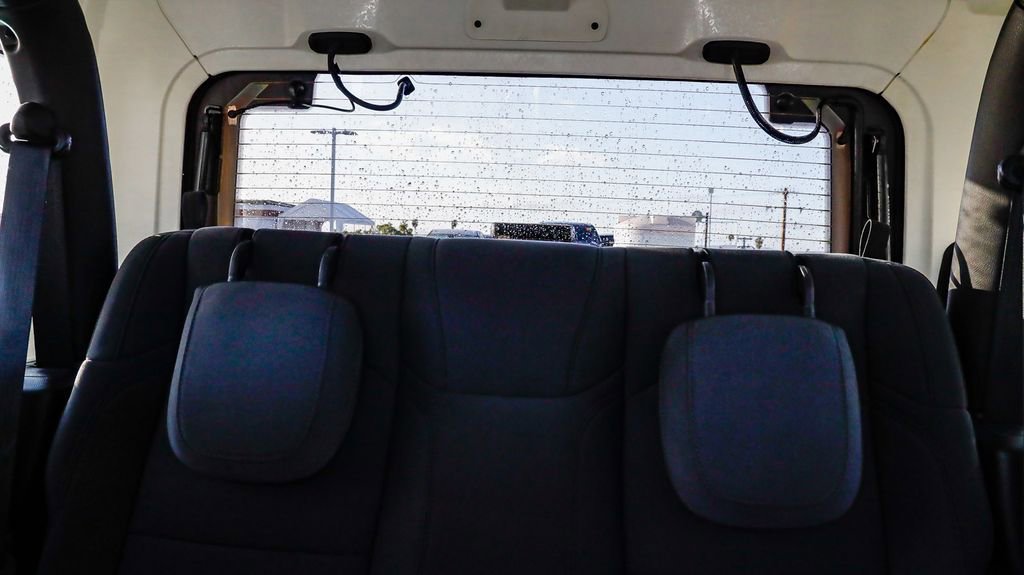 Used 2022 Jeep Wrangler Sport S image 27