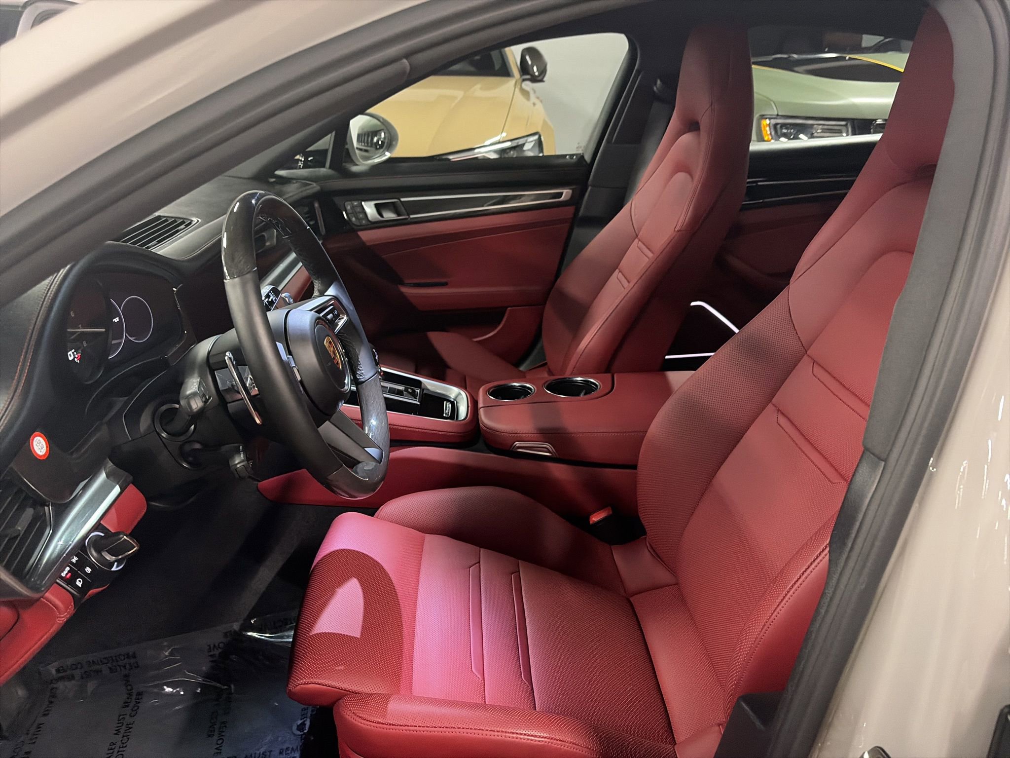 Used 2023 Porsche Panamera Platinum Edition image 7