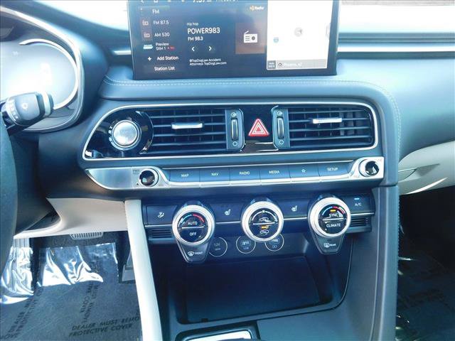 Used 2023 Genesis G70 2.0T RWD image 22