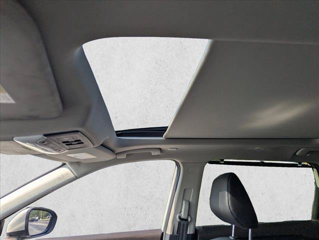 Used 2023 Nissan Rogue SV w/ SV Premium B Package FWD image 22