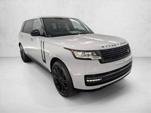 New 2026 Land Rover Range Rover Long Wheelbase SE AWD/4WD image 4