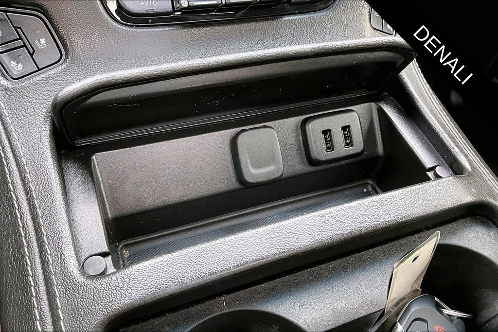 Used 2020 GMC Yukon Denali w/ Denali Ultimate Package image 15