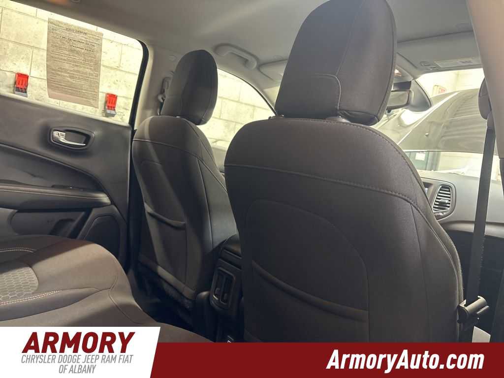 Used 2020 Jeep Compass Sport image 31