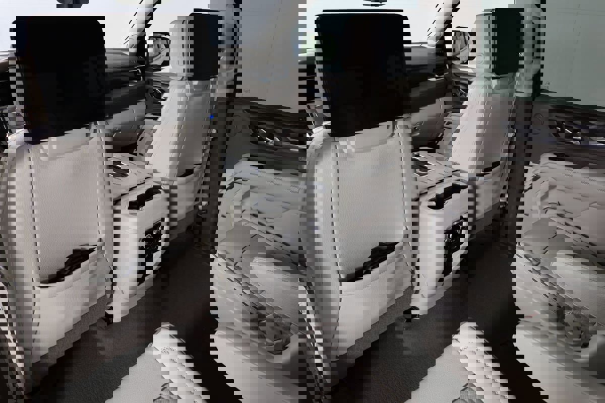 Used 2021 GMC Yukon XL Denali w/ Denali Ultimate Package image 58