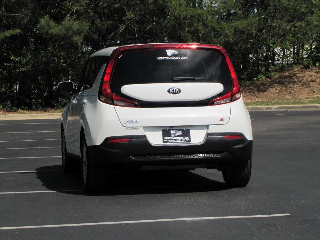 Used 2021 Kia Soul S FWD image 11