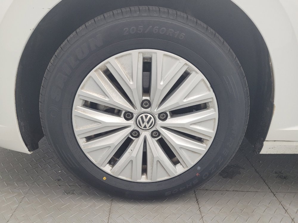 Used 2019 Volkswagen Jetta FWD image 31