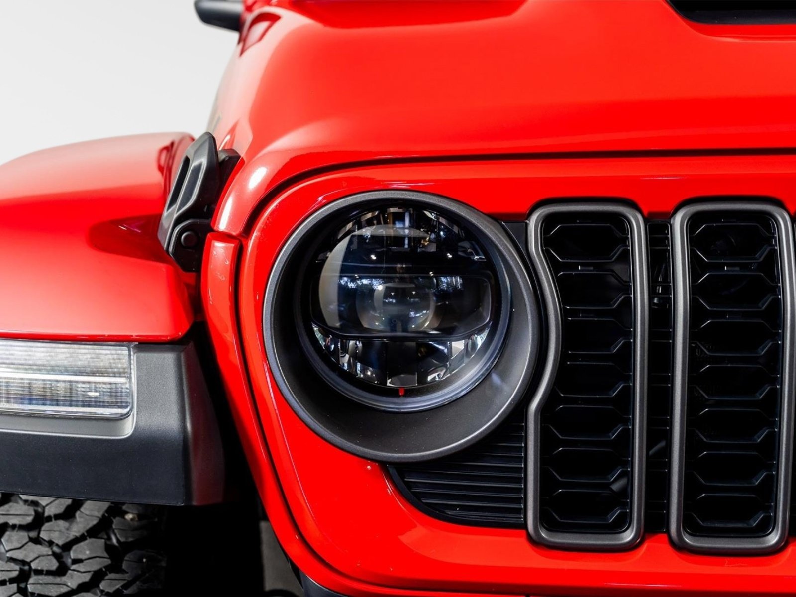 Used 2024 Jeep Wrangler Unlimited Rubicon 392 AWD/4WD image 23