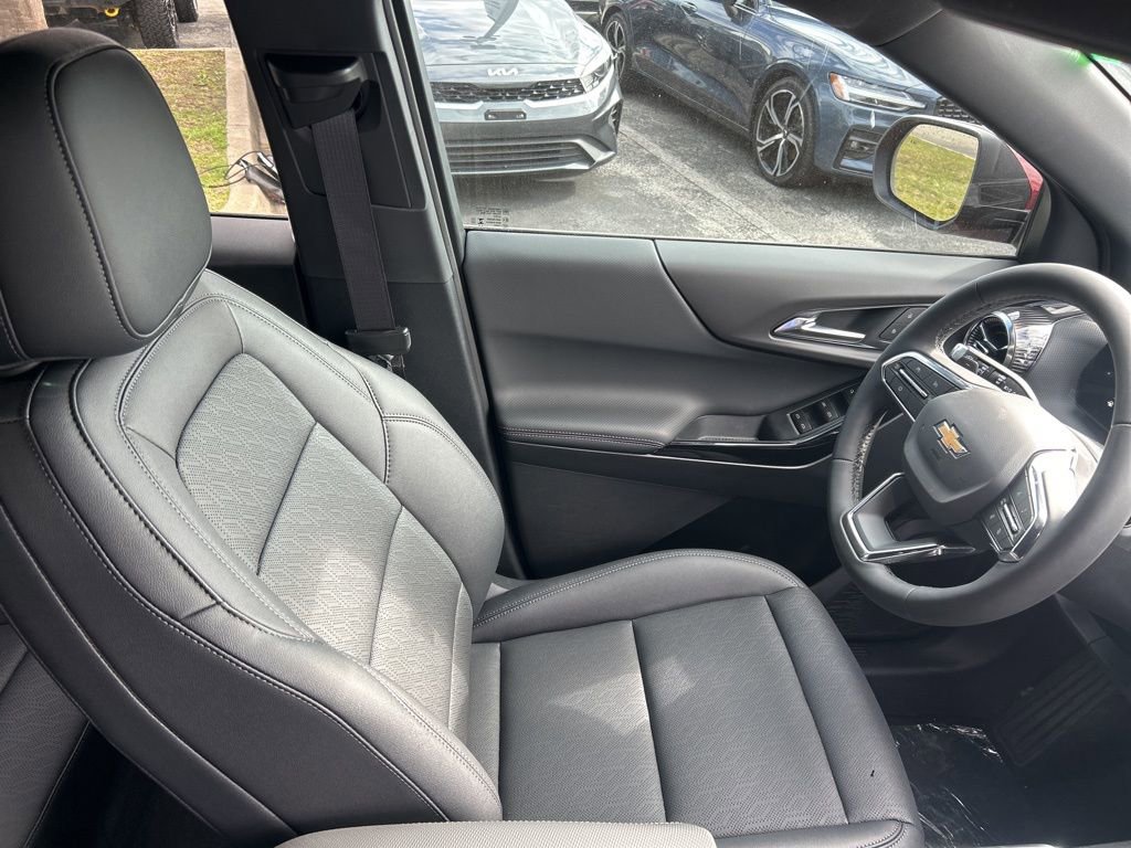 New 2026 Chevrolet Equinox LT w/ Convenience Package II image 26