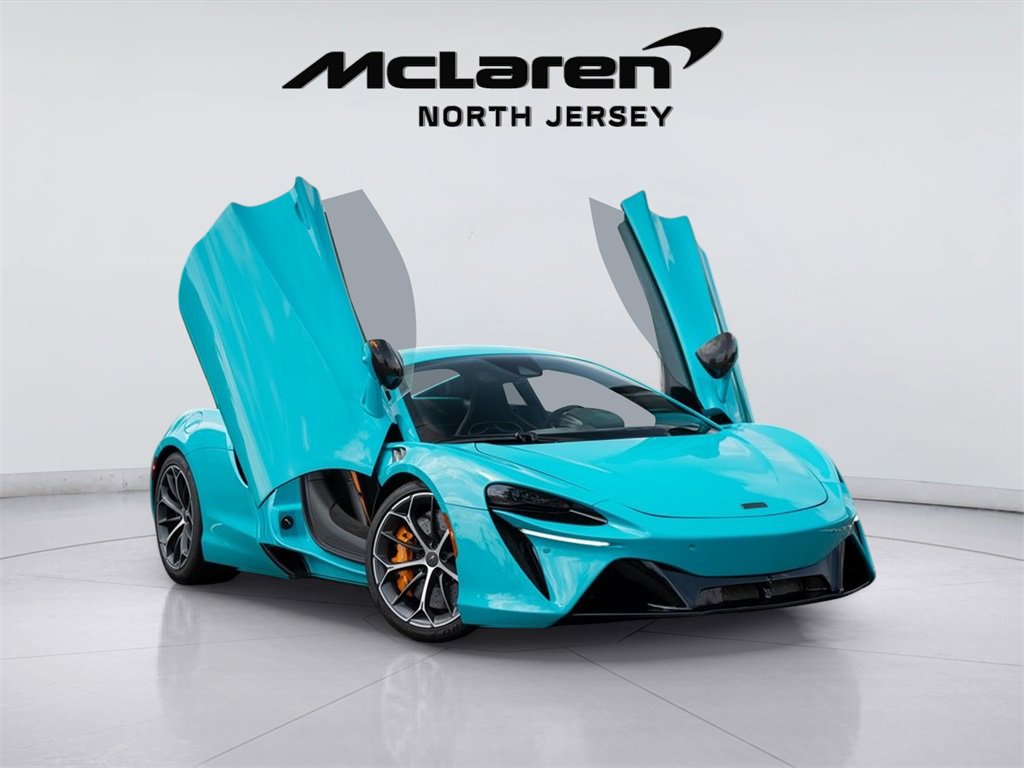 New 2025 McLaren Artura image 6