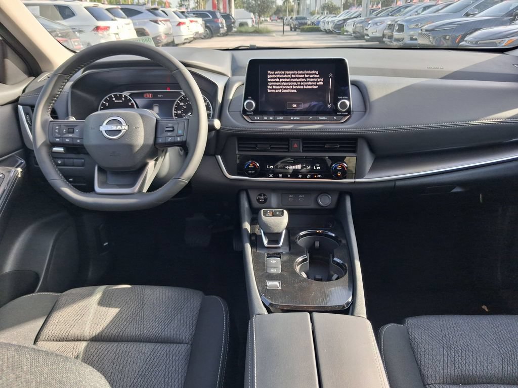Used 2026 Nissan Rogue SV FWD image 13