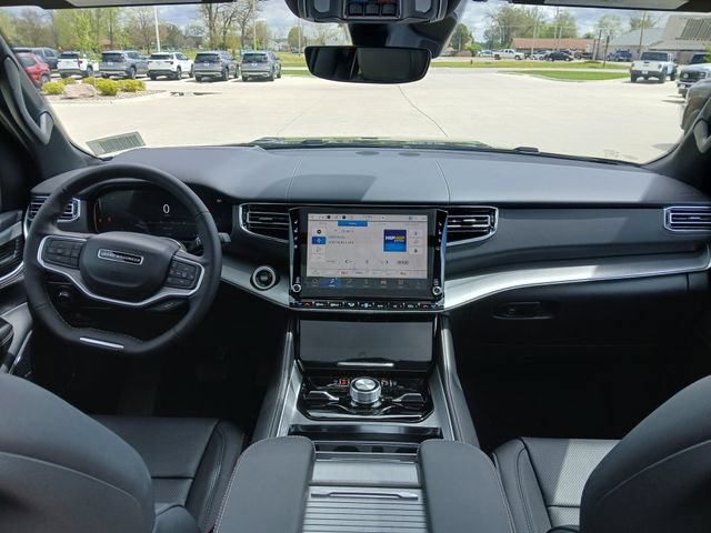 New 2026 Jeep Grand Wagoneer Limited AWD/4WD image 33