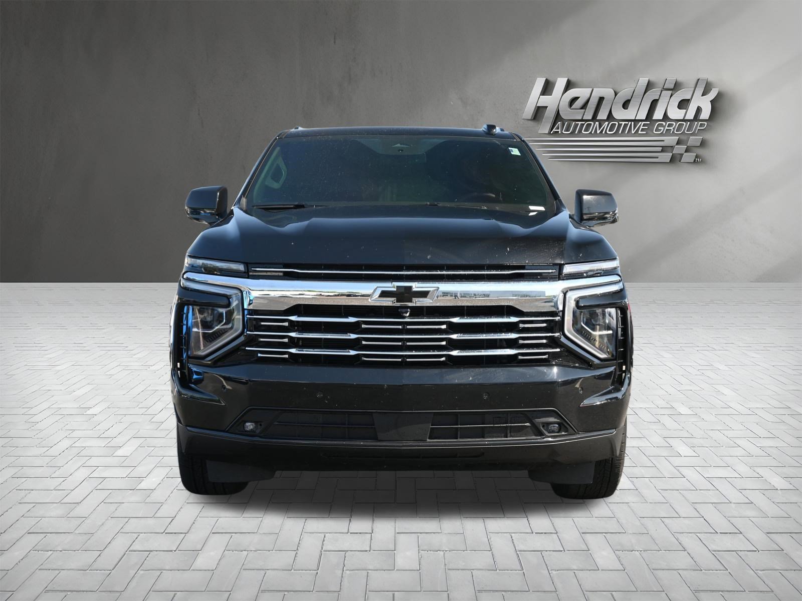 Used 2025 Chevrolet Tahoe Premier AWD/4WD image 3