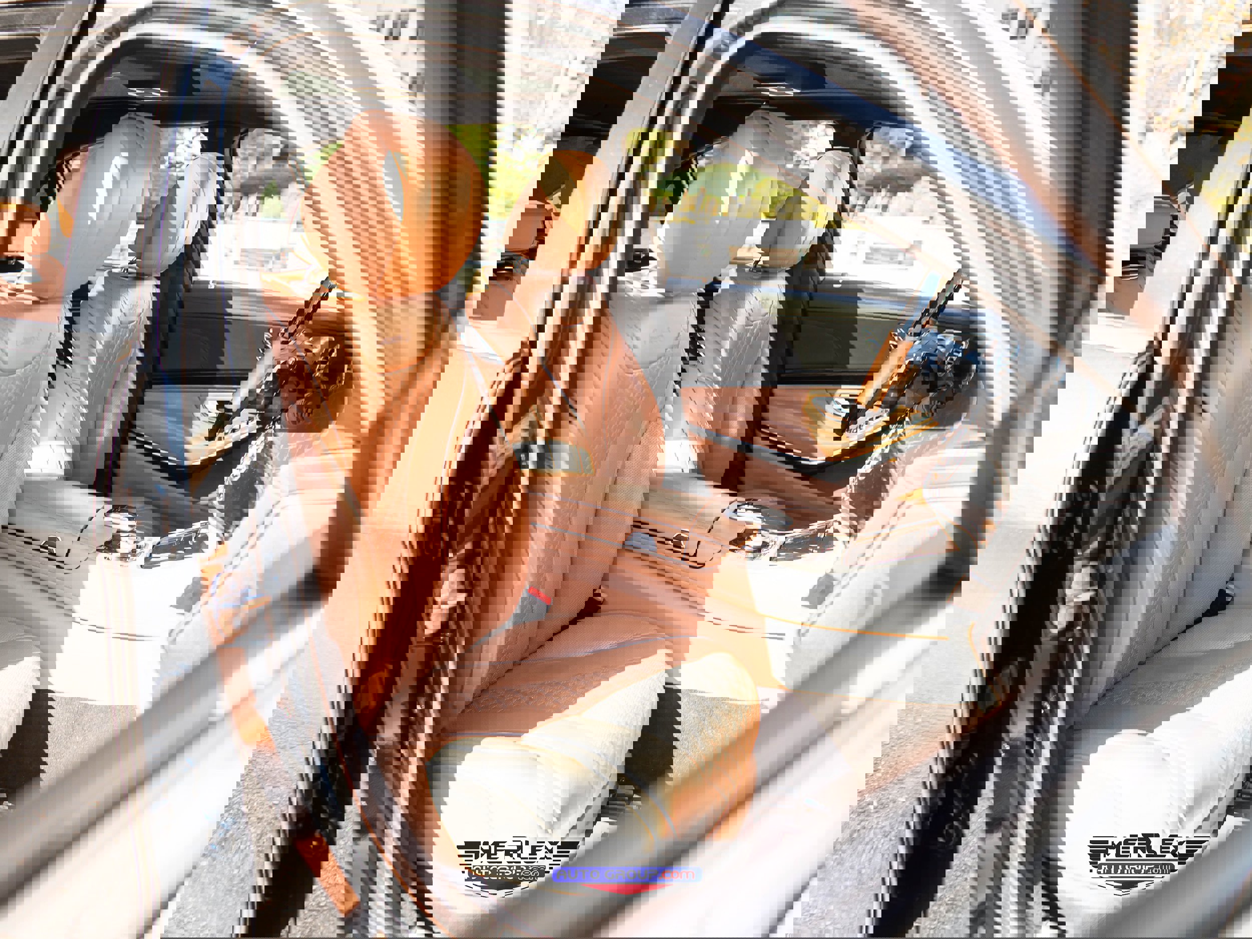 Used 2019 Mercedes-Benz S 560 4MATIC Sedan w/ Premium Package image 18