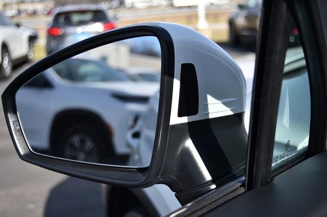 Certified 2023 Volkswagen Tiguan SE image 10