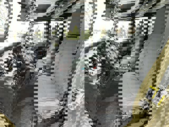 Used 2026 Jeep Wrangler Willys AWD/4WD image 17