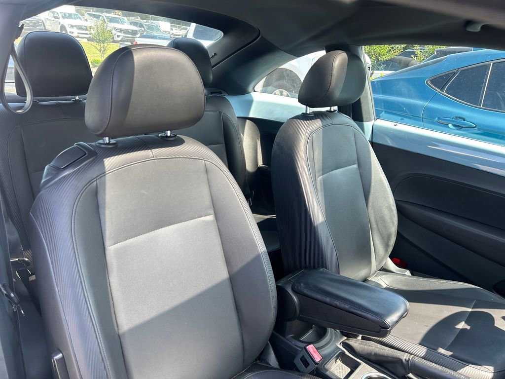 Used 2013 Volkswagen Beetle 2.5 FWD image 13