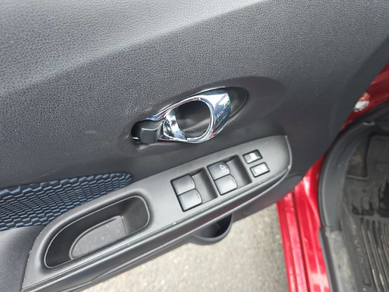 Used 2015 Nissan Versa Note SV FWD image 8