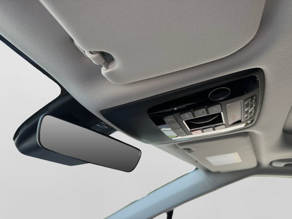 New 2027 Kia Carnival SX w/ Dark Edition Package FWD image 26