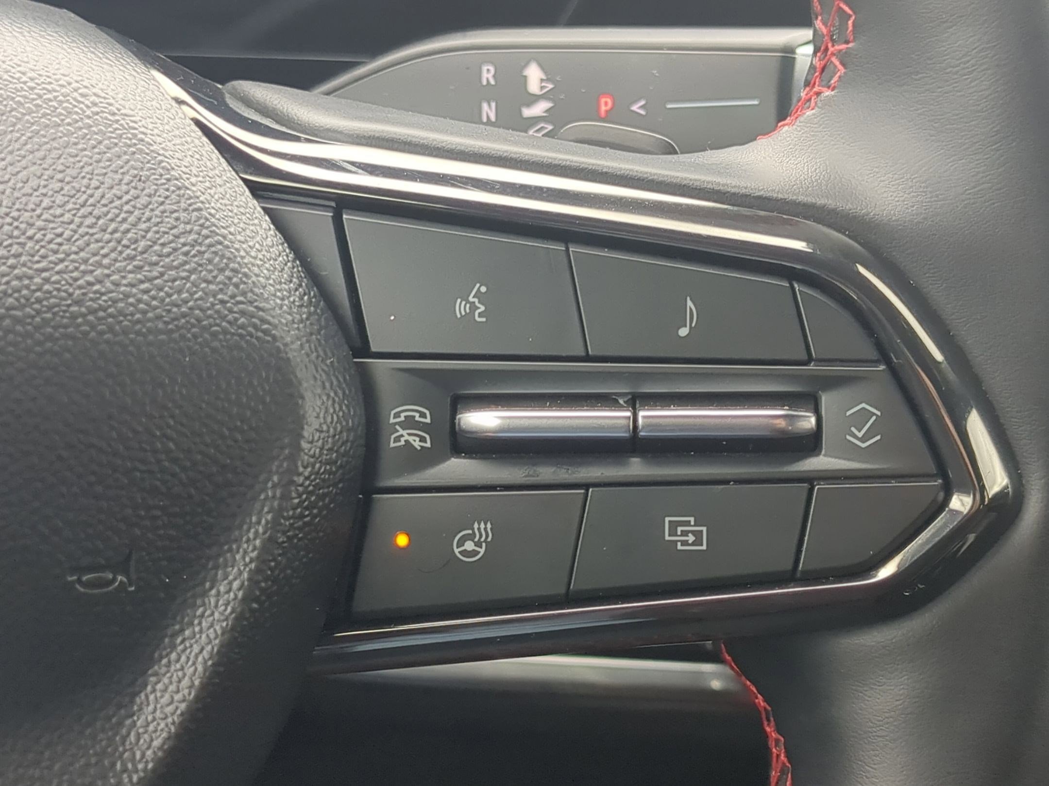 Used 2025 Chevrolet Equinox RS image 20