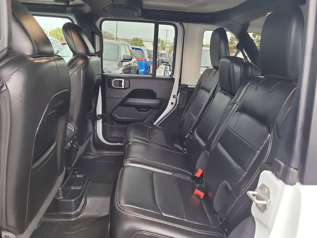 Certified 2023 Jeep Wrangler Sahara w/ Cold Weather Group image 10