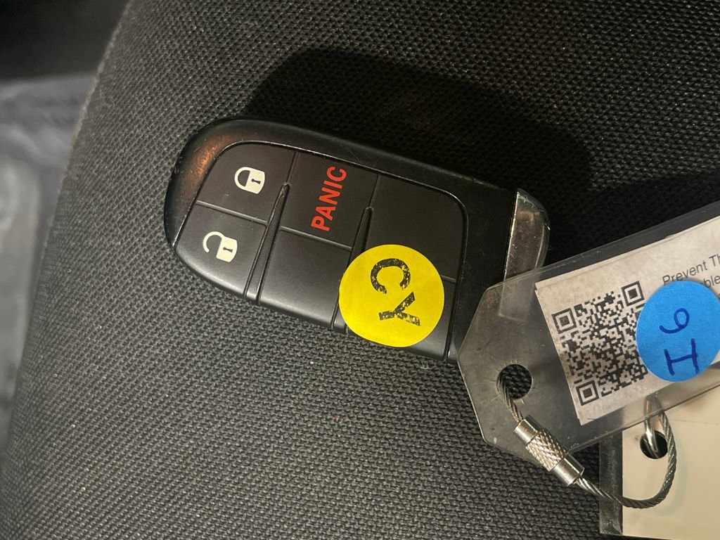 Used 2023 Jeep Renegade Latitude image 27