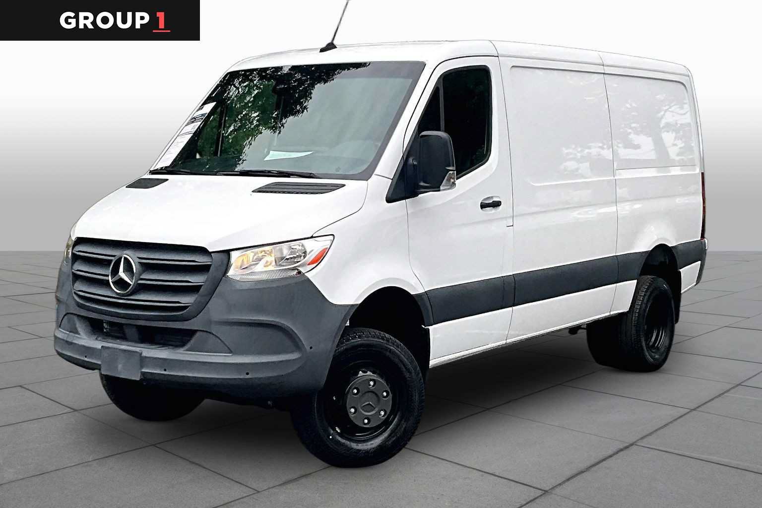 Certified 2024 Mercedes-Benz Sprinter 3500 w/ Parking Package image 1