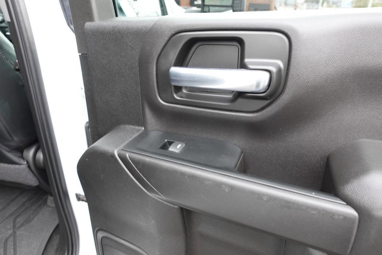 Used 2023 Chevrolet Silverado 2500 LT w/ Snow Plow Prep/Camper Package image 28