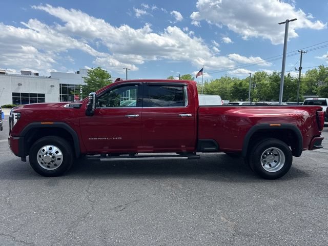 Used 2024 GMC Sierra 3500 Denali AWD/4WD image 25