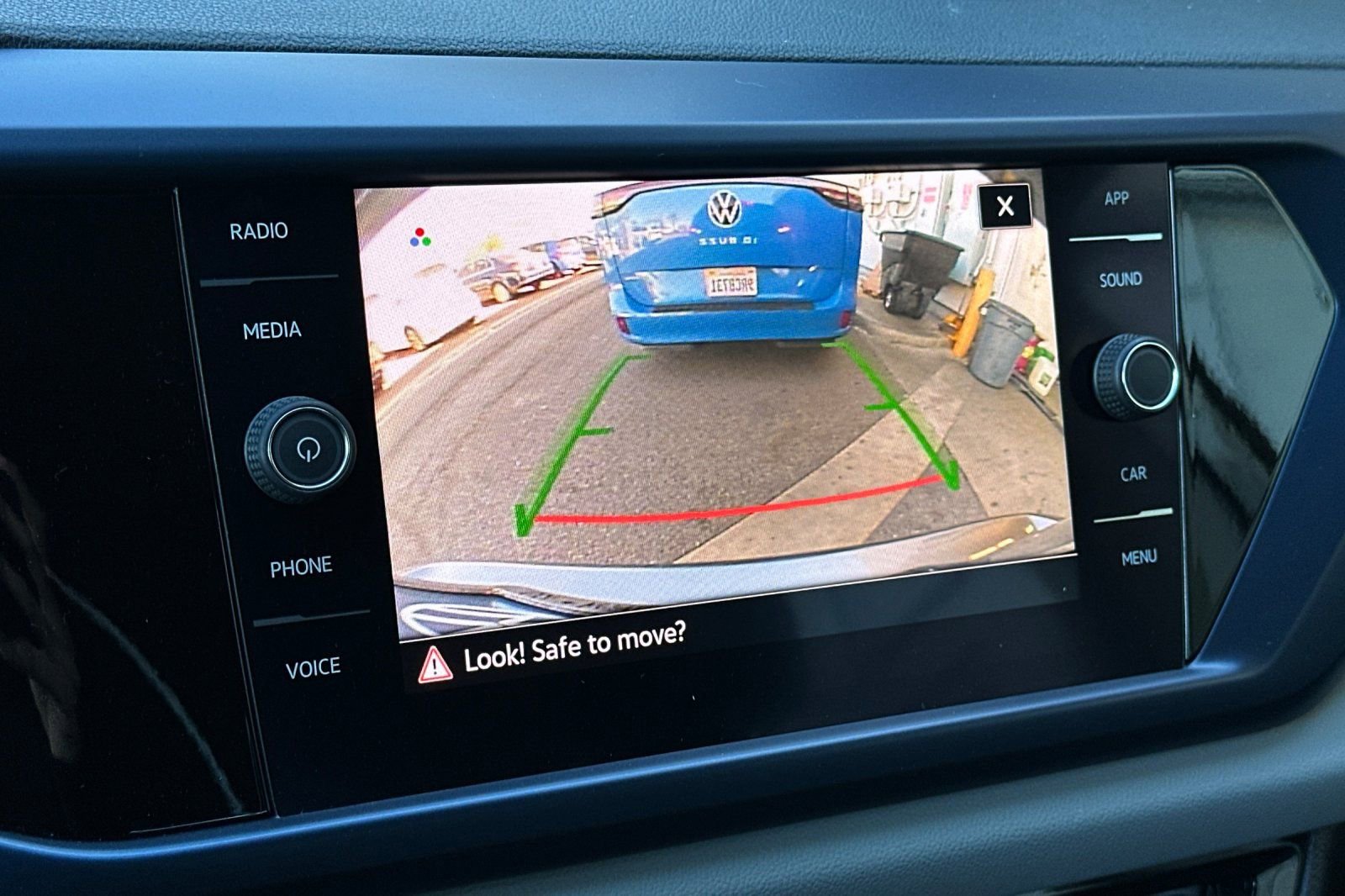 Used 2022 Volkswagen Taos SE image 19