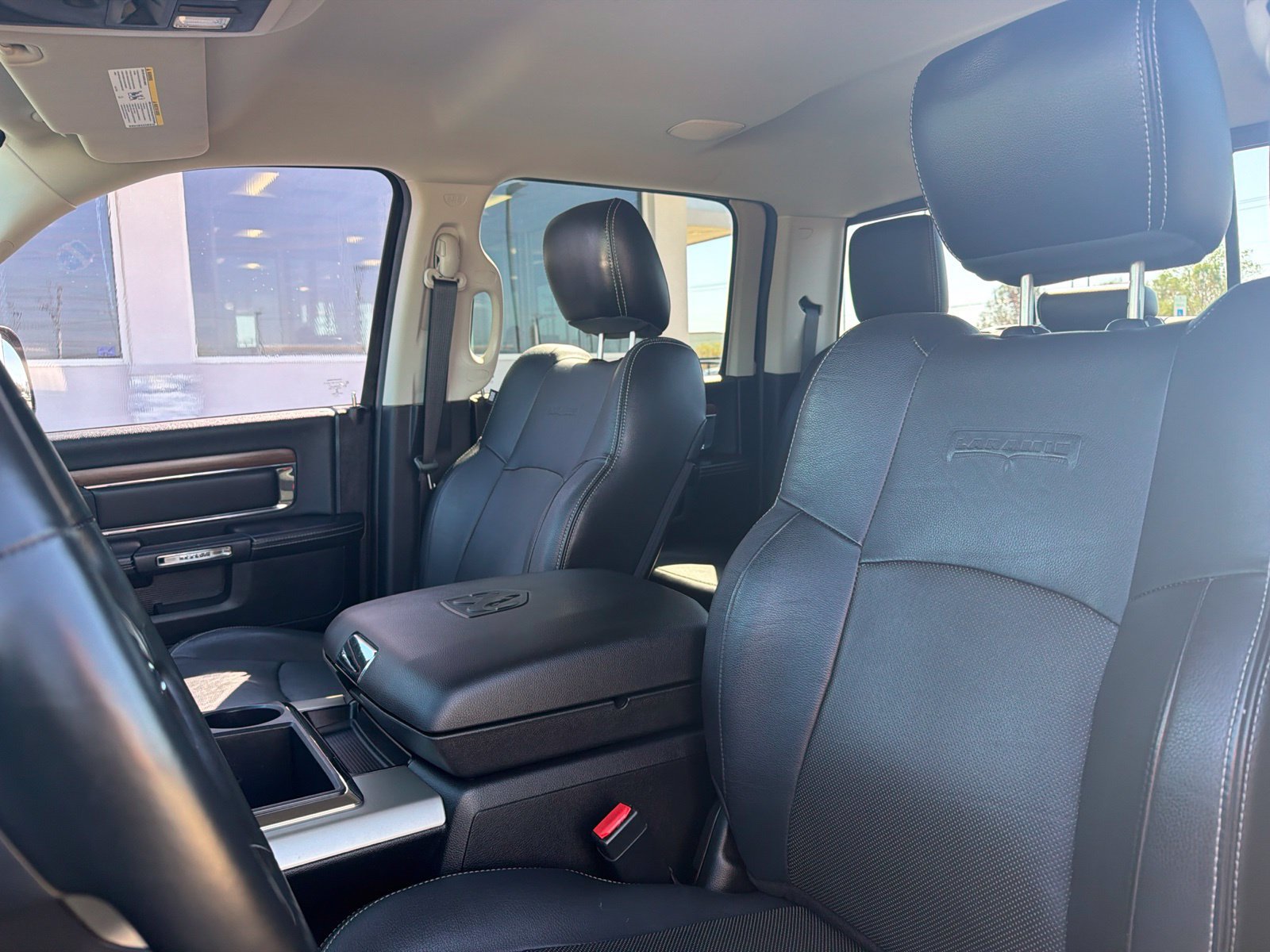 Used 2014 RAM 1500 Laramie w/ Convenience Group RWD image 10