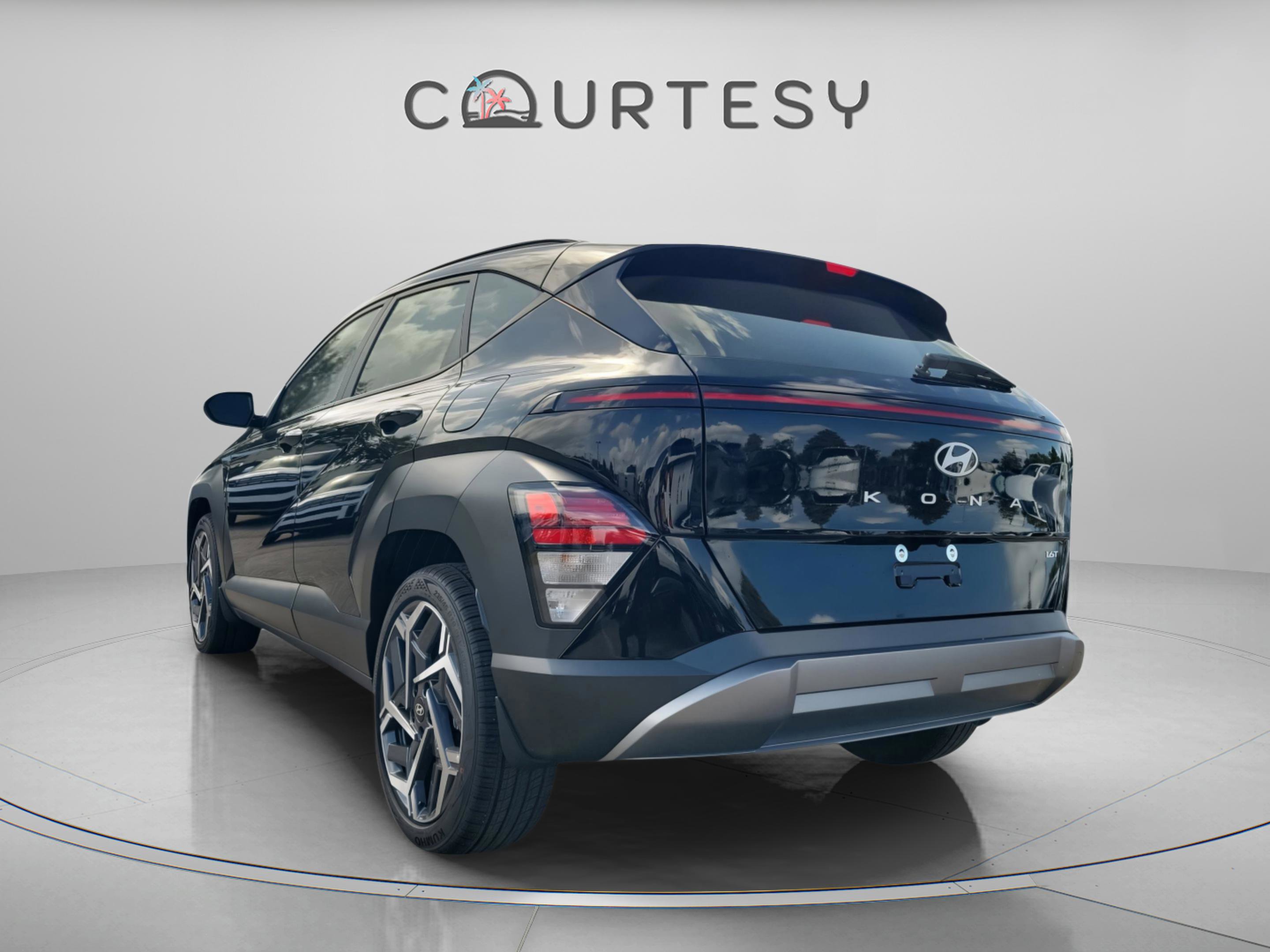 New 2026 Hyundai Kona SEL Premium image 3