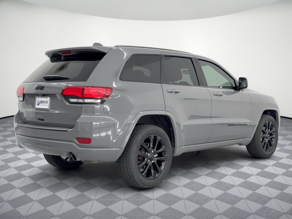 Used 2020 Jeep Grand Cherokee Altitude AWD/4WD image 9