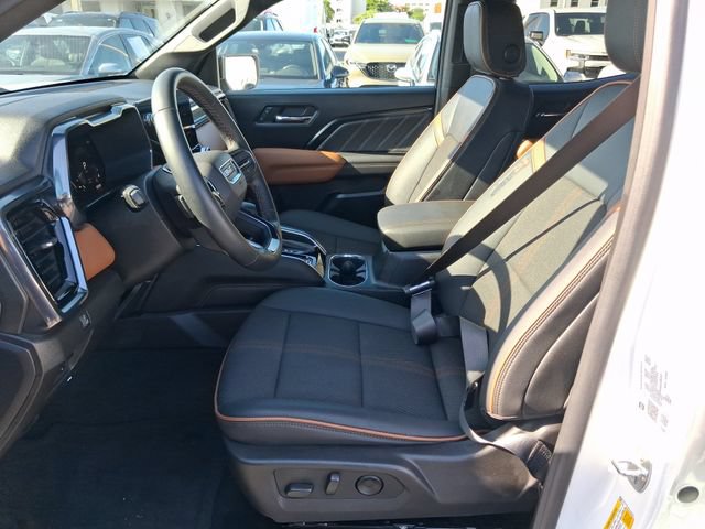 Used 2025 GMC Canyon AT4 AWD/4WD image 12
