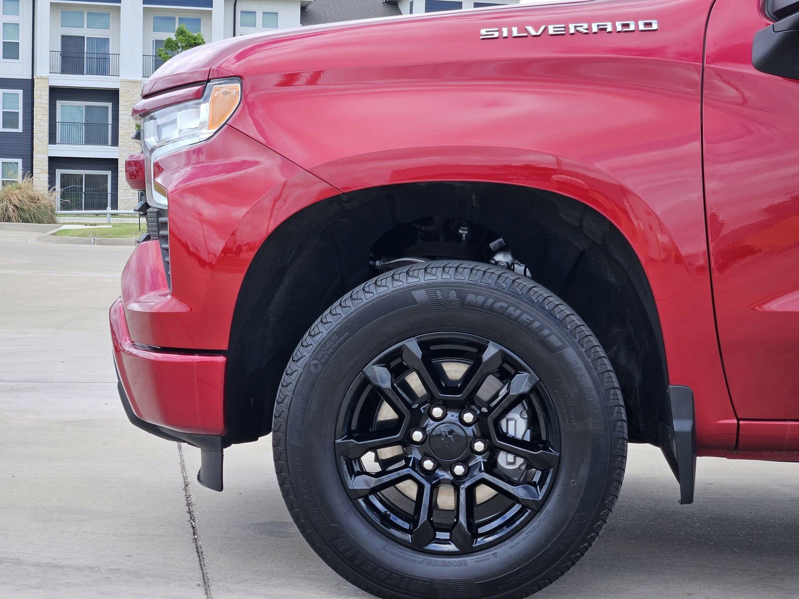 Certified 2025 Chevrolet Silverado 1500 RST w/ Convenience Package II AWD/4WD image 13