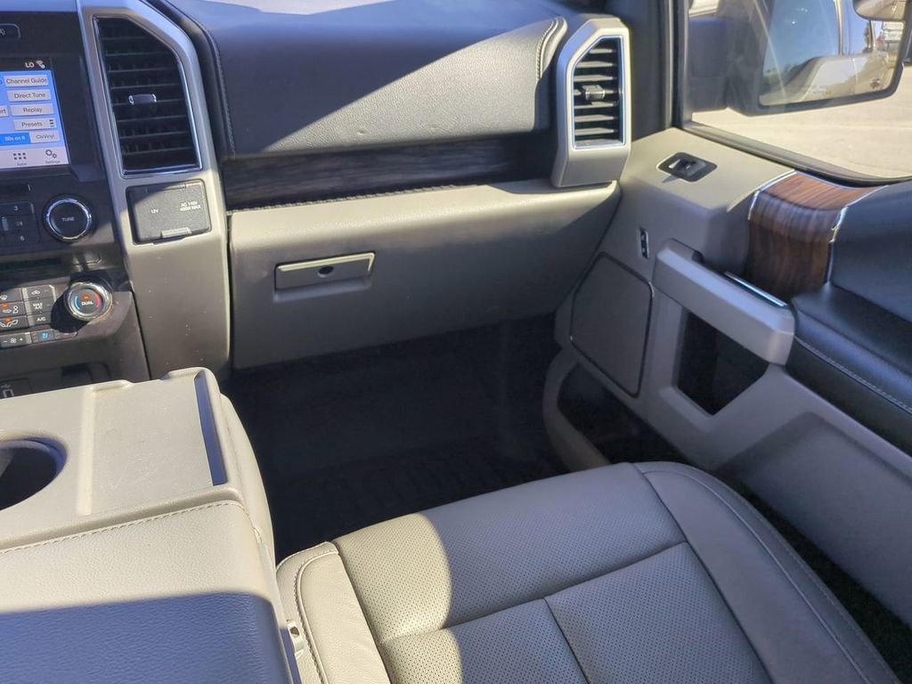 Used 2018 Ford F150 Lariat w/ Trailer Tow Package image 18