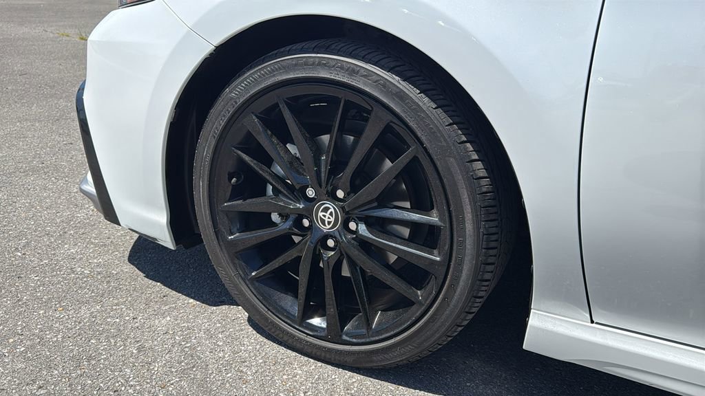 Used 2022 Toyota Camry XSE w/ Navigation Package FWD image 10