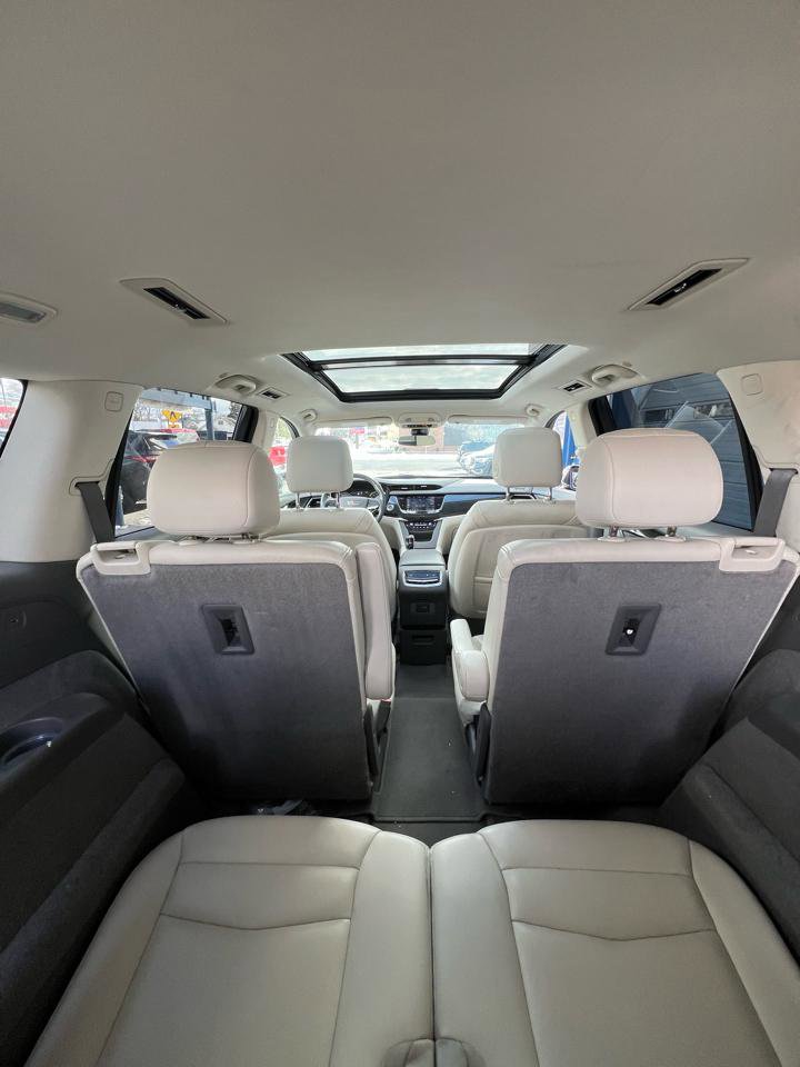 Used 2020 Cadillac XT6 Premium Luxury image 8