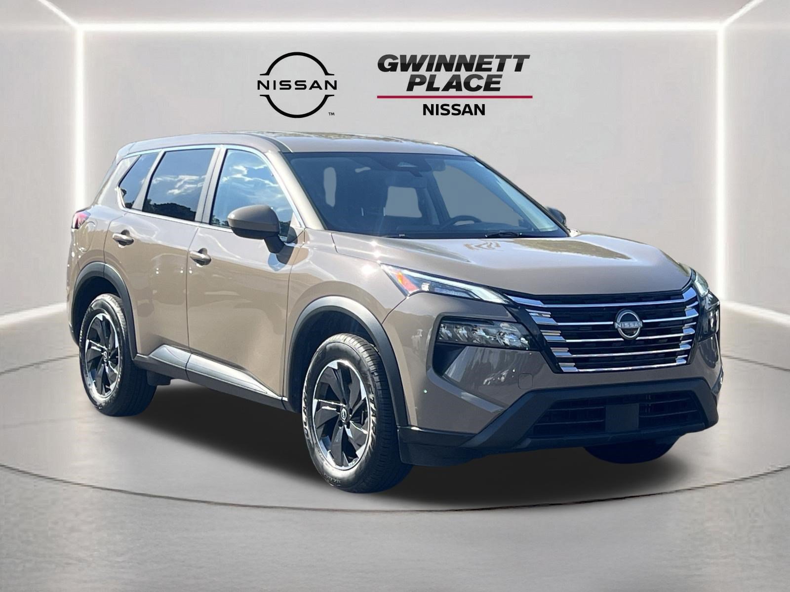 Certified 2025 Nissan Rogue SV FWD image 28