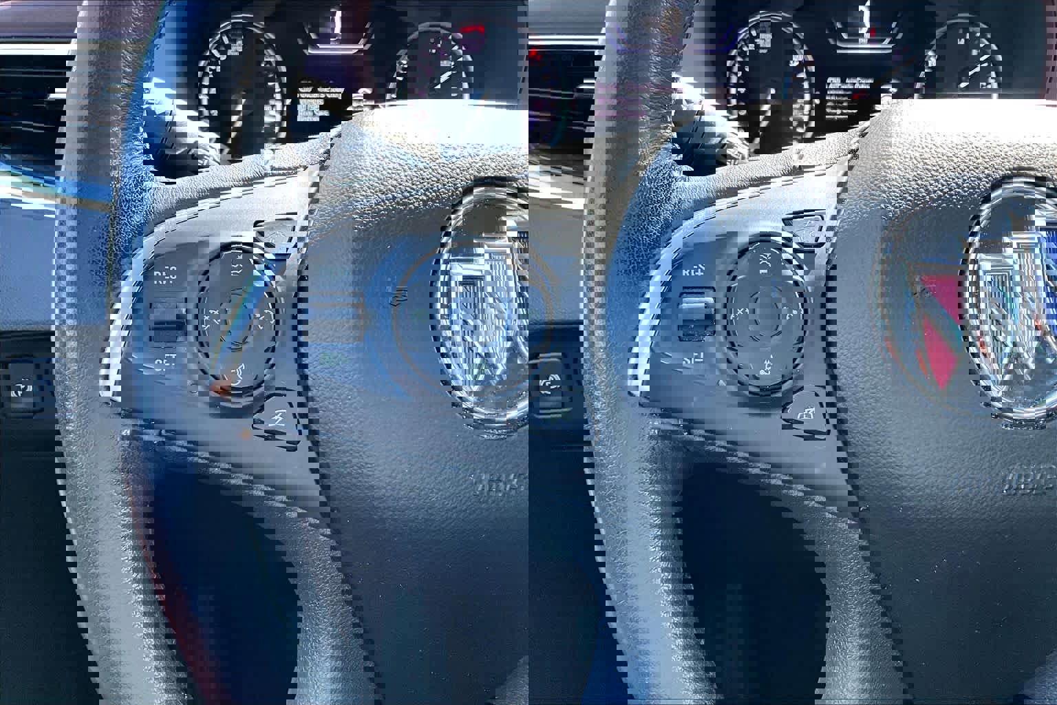 Used 2021 Buick Enclave Avenir w/ Avenir Technology Package image 22