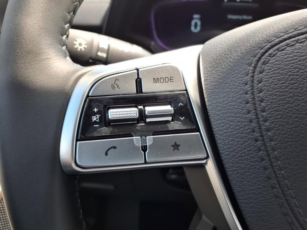 Used 2025 Kia Telluride S image 22