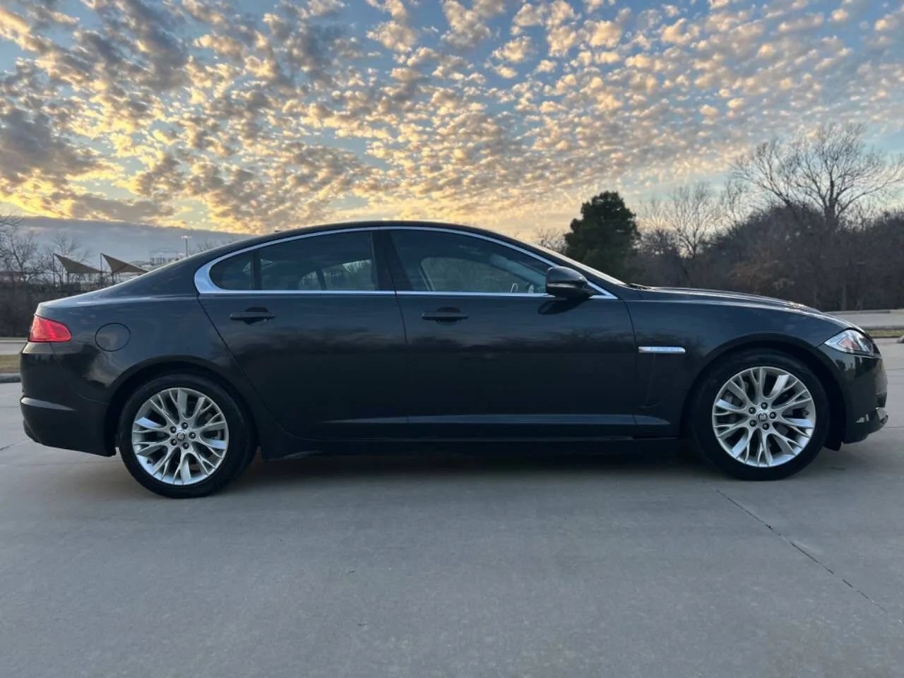 Used 2013 Jaguar XF 3.0 RWD image 5