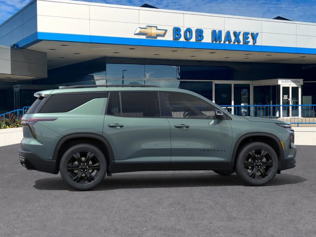 New 2027 Chevrolet Traverse LT w/ Midnight/Sport Edition FWD image 5