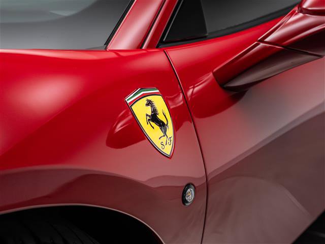 Used 2021 Ferrari F8 Tributo RWD image 12